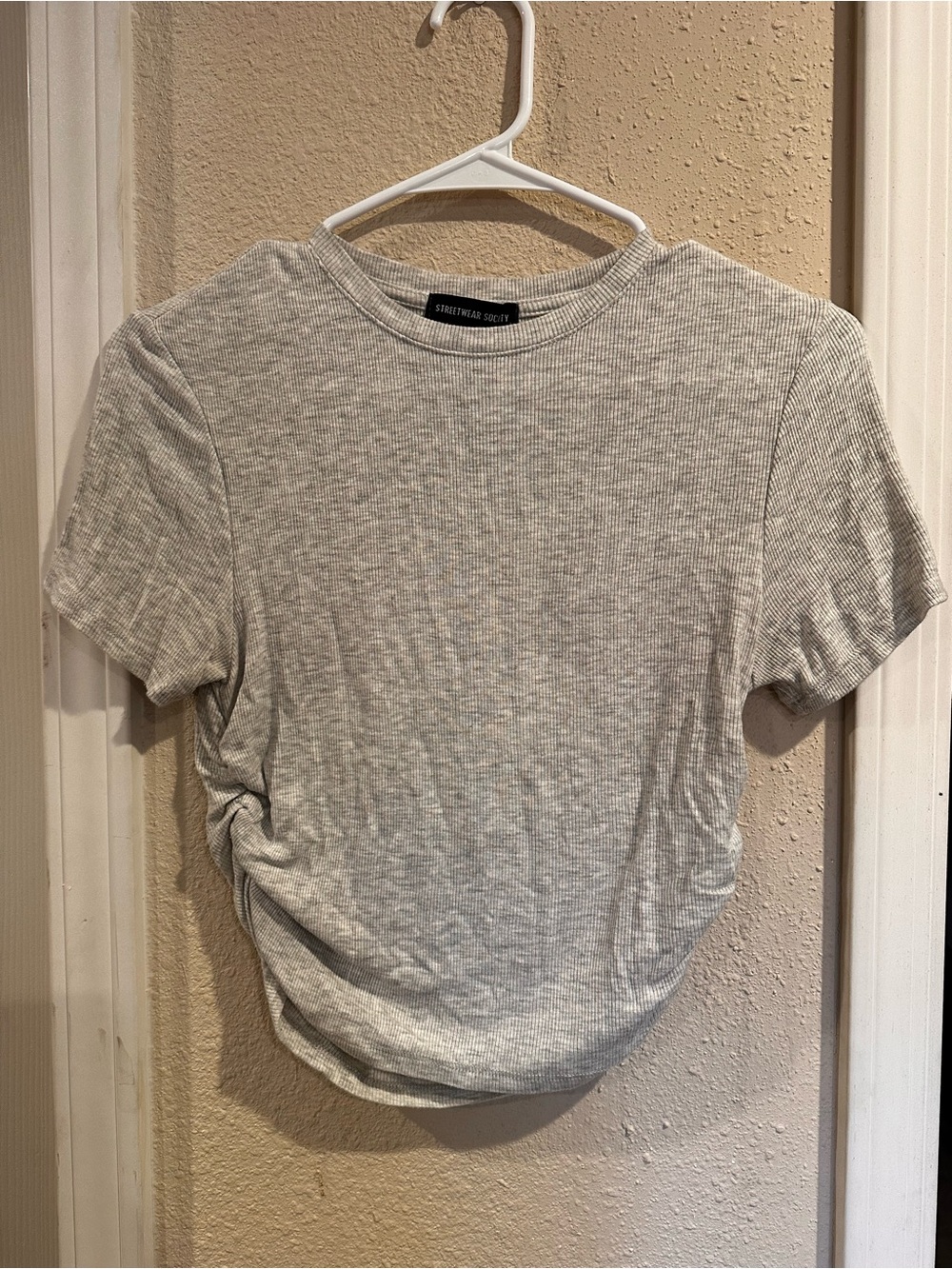 Streetwear Society Light Grey Ribbed Crop Tee Size Medium 0472